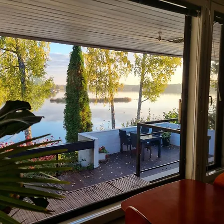 Gorgeous By The Sea Apartament